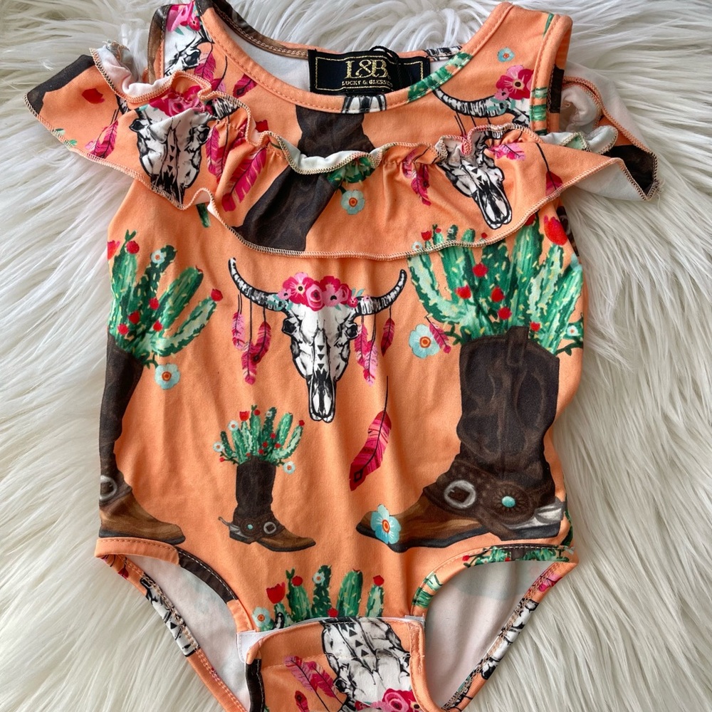 Western bathing suit 
Size 3/6M